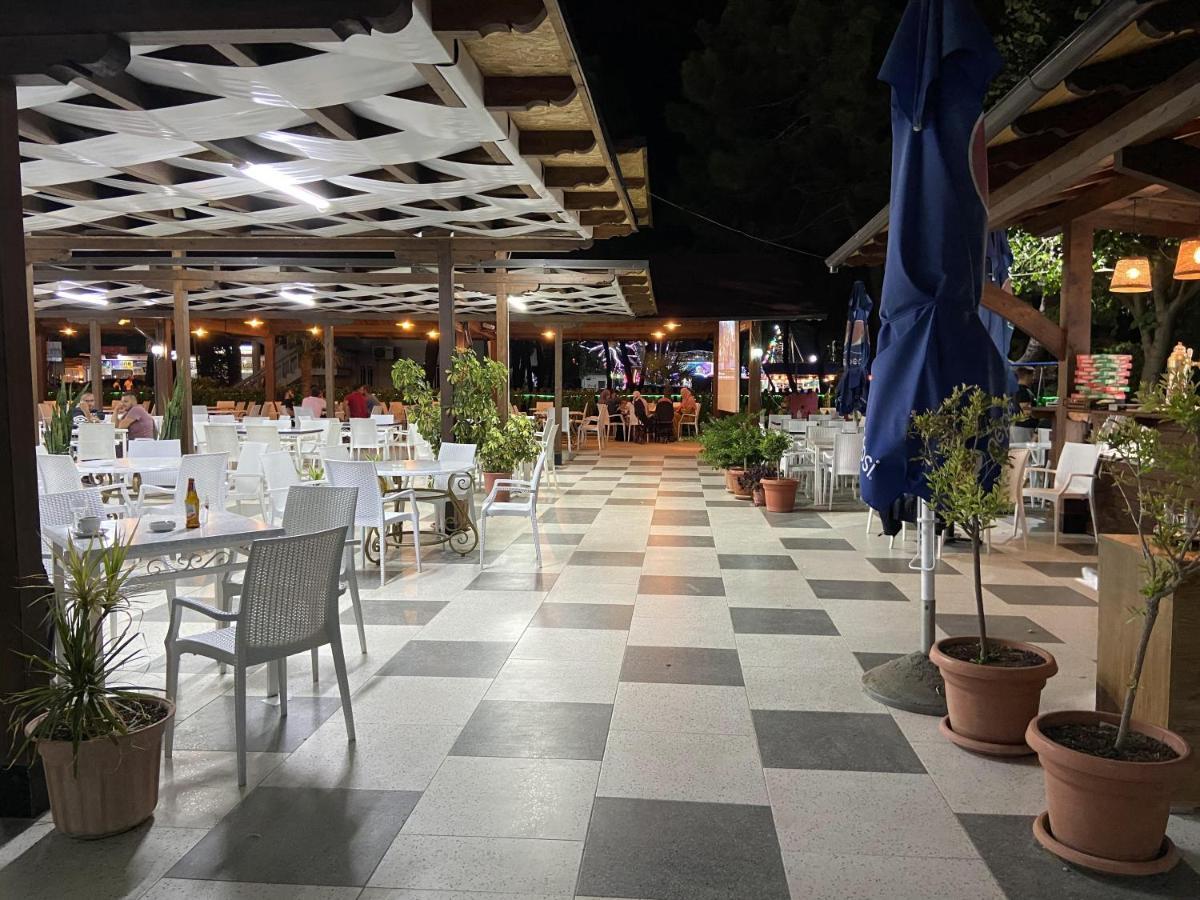 Center Park Hotel Velipojë Eksteriør billede