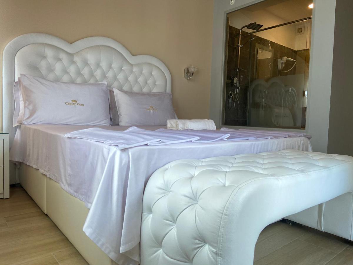 Center Park Hotel Velipojë Eksteriør billede